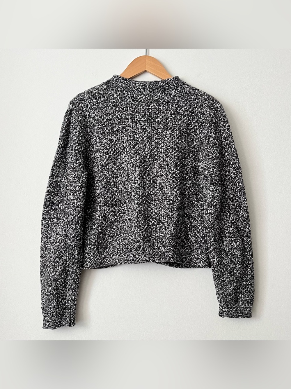 Uniqlo Women's Chunky Knit Cardigan Sweater Cropped Boxy XS Black White Marled - Picture 2 of 8